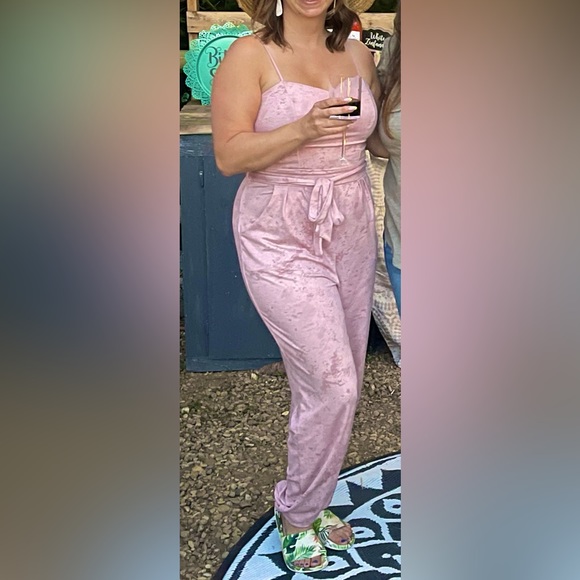 Buttery soft pink jumpsuit - Picture 2 of 13
